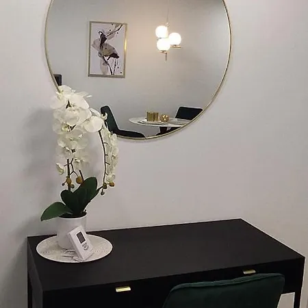 New J22, Free Private Parking, Terrace, Self Check-in Butas Kaunas