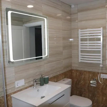 New J22, Free Private Parking, Terrace, Self Check-in
